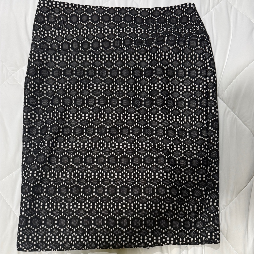 Elegant Black and White Patterned Skirt